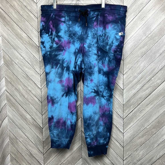 Torrid Tie Dye Everyday Fleece Crop Active Jogger Size 1X - Picture 3 of 8